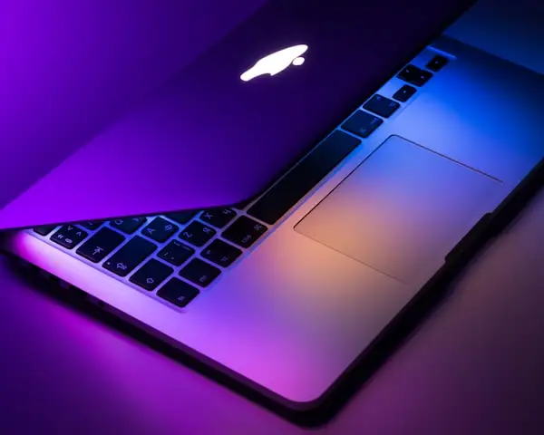 Ultrabooks & Laptops